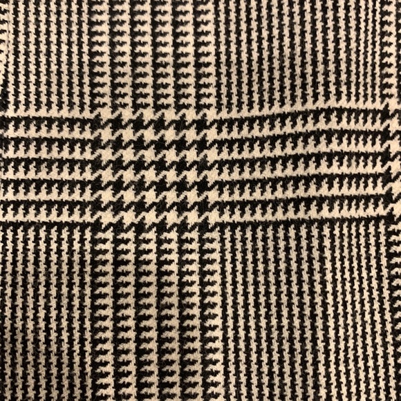 Fall - Gently Used Zara Glen Plaid Single Breasted Blazer Black & White Medium - Picture 7 of 11